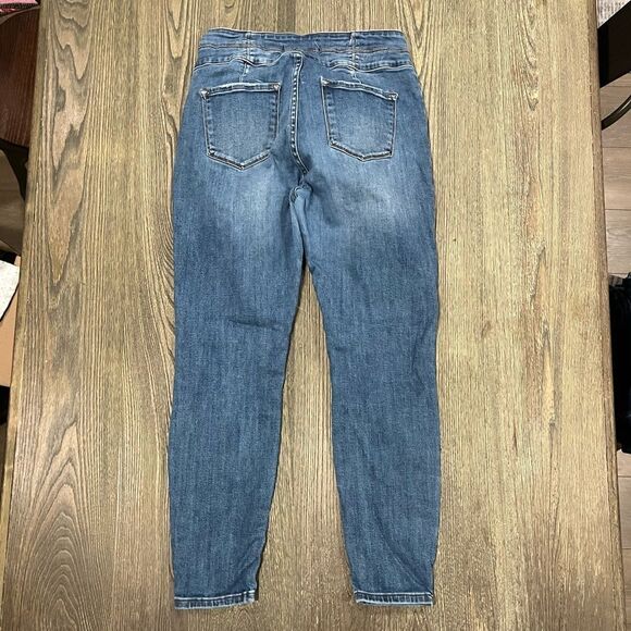 KanCan Super High Rise Dark Destructed Curvy Button Fly Skinny Jeans Size 29 - Picture 9 of 11